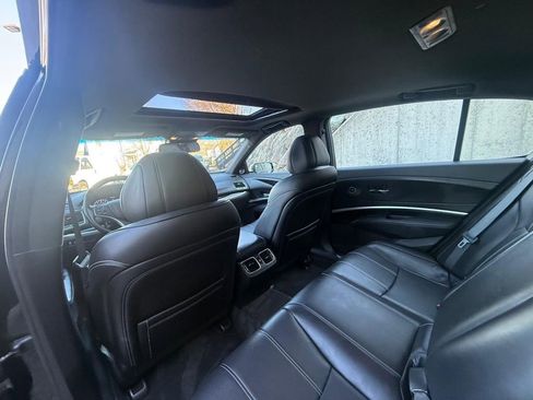 Used 2018 Acura RLX w/ Technology Package image 18