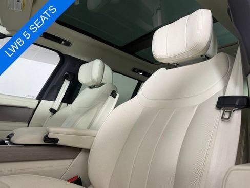 Used 2025 Land Rover Range Rover Long Wheelbase Autobiography AWD/4WD image 5