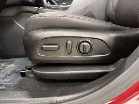 Certified 2022 Chevrolet Blazer RS w/ Enhanced Convenience Package image 23