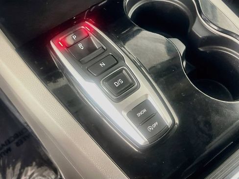 Used 2020 Honda Pilot Touring image 24