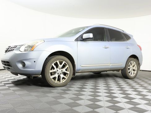 Used 2013 Nissan Rogue SL image 1