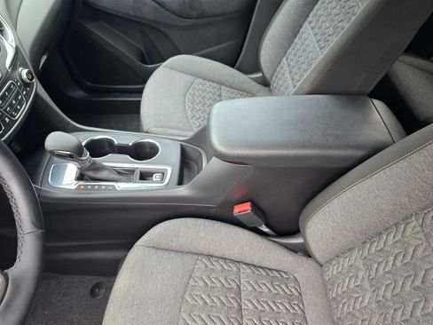 Used 2024 Chevrolet Equinox LT FWD image 26
