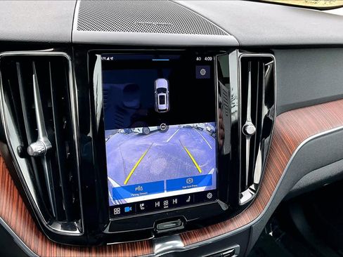 Used 2023 Volvo XC60 B5 Plus w/ Climate Package image 28