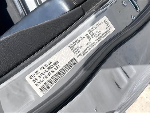 Used 2025 Dodge Durango GT AWD/4WD image 34