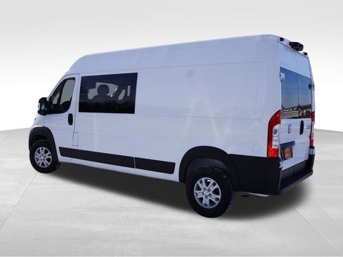 Used 2025 RAM ProMaster 2500 w/ Crew Van Package image 8