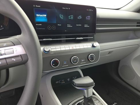 New 2026 Hyundai Kona SE image 11