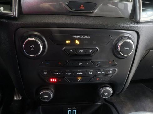 Used 2021 Ford Ranger Lariat w/ Equipment Group 501A High image 9