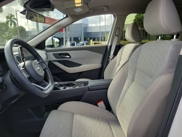 Used 2023 Nissan Rogue SV FWD image 16