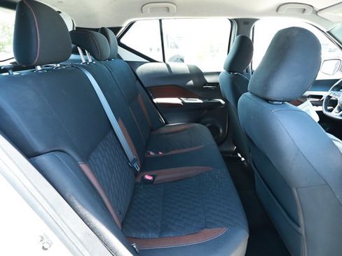 Used 2021 Nissan Kicks SR FWD image 26