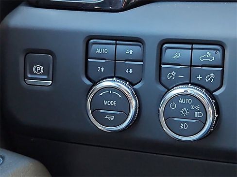 Used 2024 GMC Sierra 1500 Denali w/ Denali Reserve Package image 25