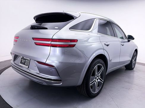 Used 2026 Genesis Electrified GV70 Prestige AWD/4WD image 19