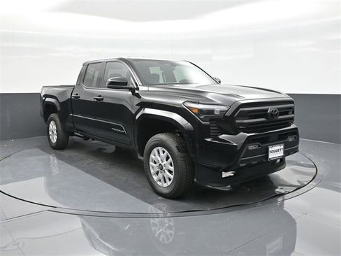 New 2025 Toyota Tacoma SR5 image 22