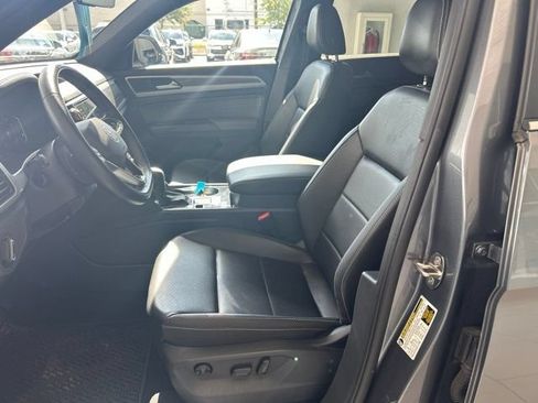 Certified 2023 Volkswagen Atlas Cross Sport SE w/ Black Wheel Package FWD image 11