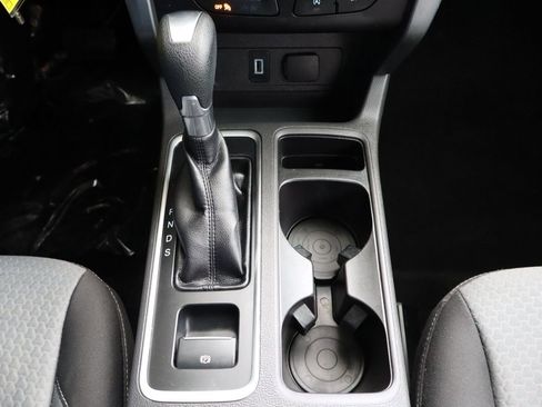 Used 2017 Ford Escape SE image 36