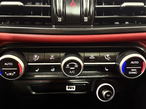 Used 2020 Alfa Romeo Giulia Ti w/ Active Blind Spot Package RWD image 23