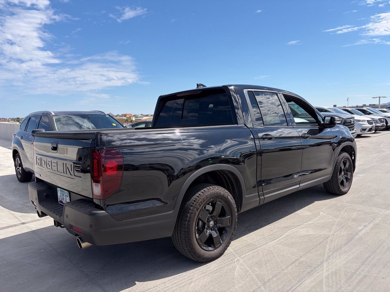 Used 2025 Honda Ridgeline Black Edition image 2