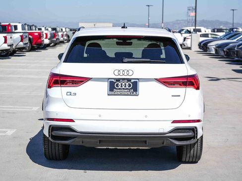 Used 2025 Audi Q3 2.0T Premium w/ Convenience Plus Package AWD/4WD image 8