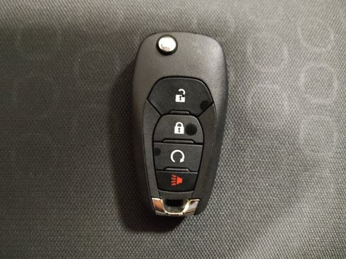 Used 2019 Chevrolet Trax LS AWD/4WD image 32