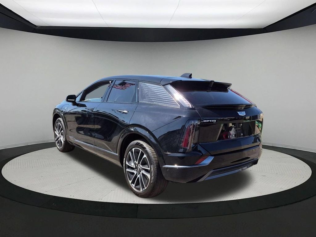 Certified 2026 Cadillac Optiq Sport 1 RWD image 3