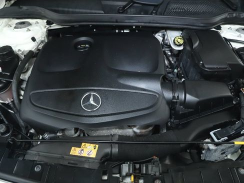 Used 2018 Mercedes-Benz GLA 250 4MATIC image 36