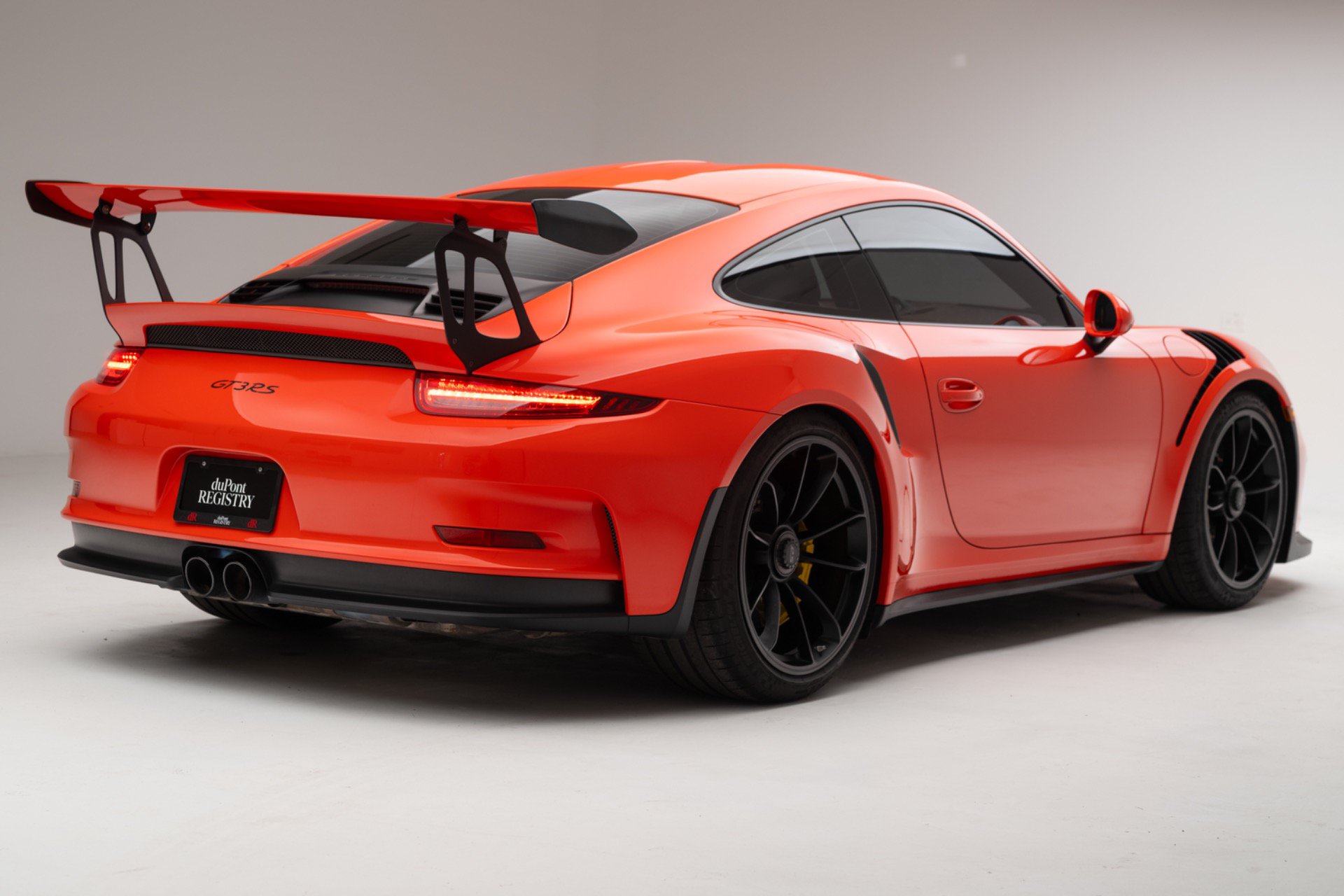Used 2016 Porsche 911 GT3 RS RWD image 3