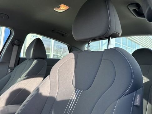 Certified 2024 Hyundai Elantra SEL image 20