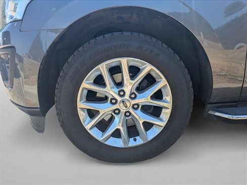 Certified 2020 Ford Expedition XLT w/ Equipment Group 202A AWD/4WD image 18