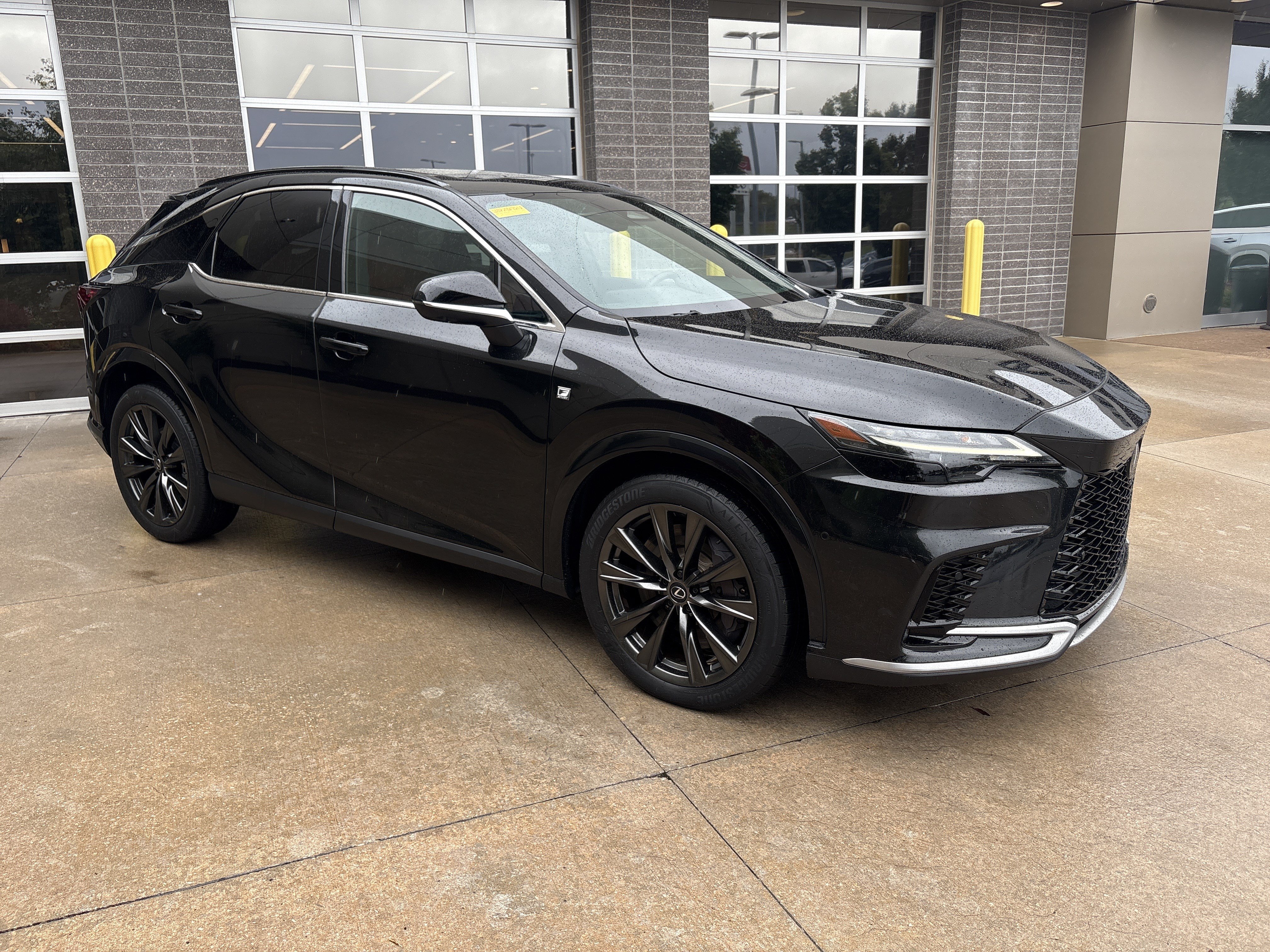 Used 2024 Lexus RX 350 F Sport w/ Convenience Package AWD/4WD image 2