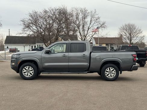 Used 2022 Nissan Frontier SV image 5