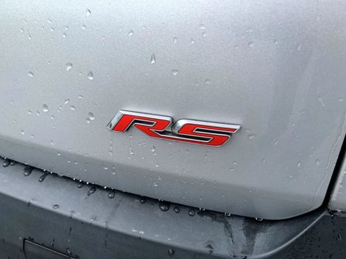 Used 2021 Chevrolet Traverse RS FWD image 10