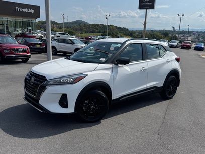 Used 2021 Nissan Kicks SR