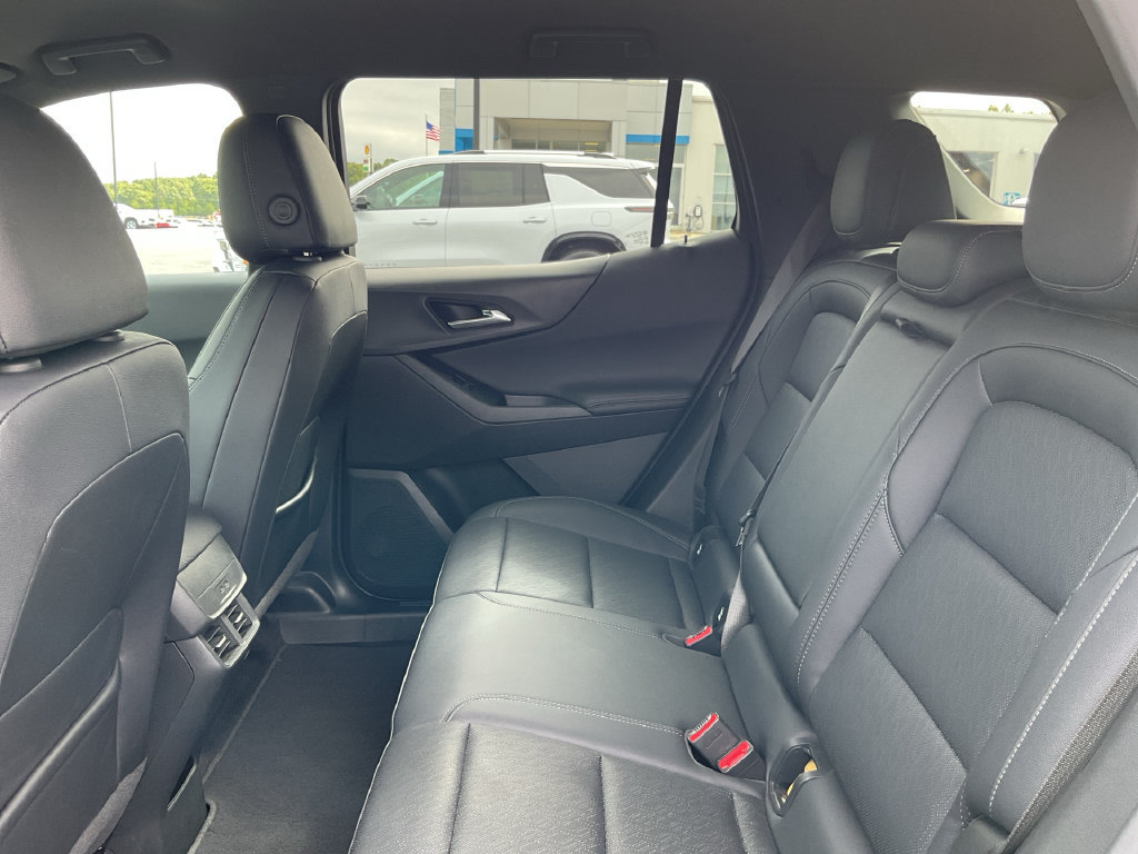 Used 2025 Chevrolet Equinox LT w/ Convenience Package II FWD image 25