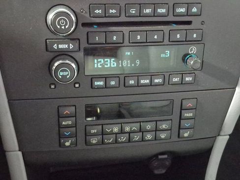 Used 2005 Buick LaCrosse CXS w/ Gold Convenience Package FWD image 20