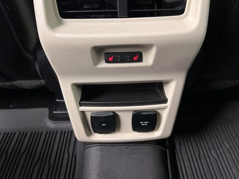 Certified 2017 Ford Edge Titanium w/ Equipment Group 301A image 35