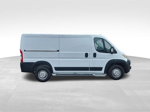 Used 2025 RAM ProMaster 2500 w/ U-Haul Equipment Group FWD image 24