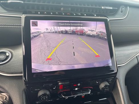 Certified 2021 Jeep Grand Cherokee L Limited image 21