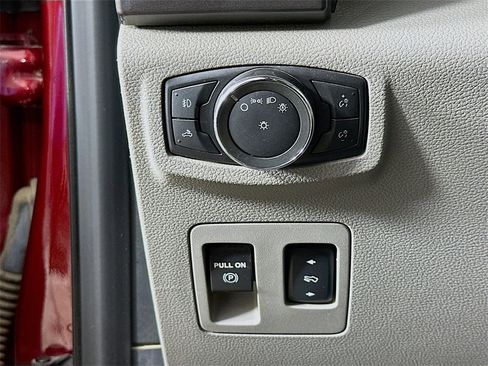 Used 2016 Ford F150 XLT w/ Equipment Group 302A Luxury image 12