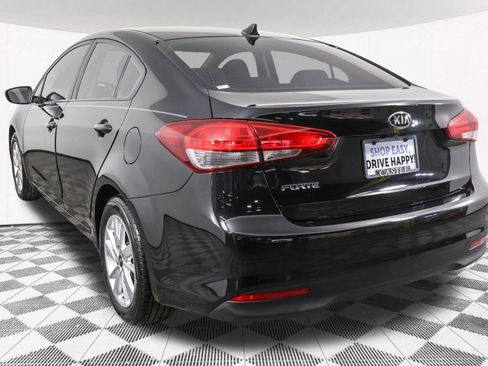 Used 2017 Kia Forte LX w/ LX Popular Package image 17