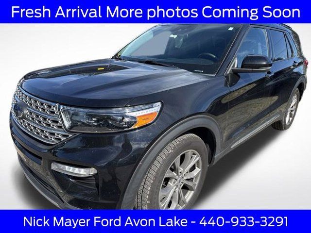 Used 2021 Ford Explorer Limited w/ Equipment Group 301A AWD/4WD image 3