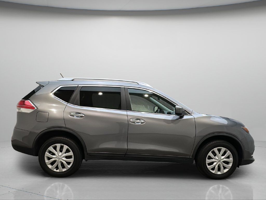 Used 2016 Nissan Rogue S w/ Appearance Package AWD/4WD image 8