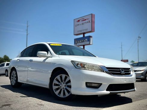 Used 2015 Honda Accord Touring image 1