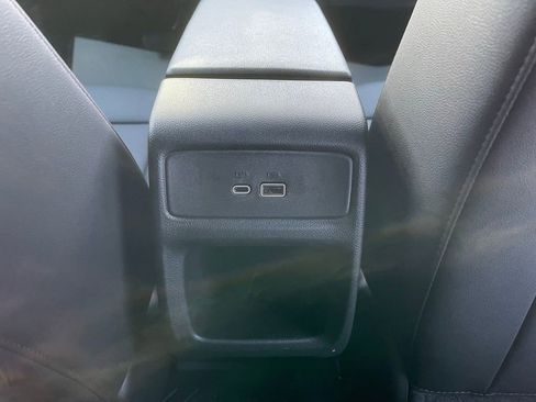 New 2026 Chevrolet Trax RS w/ Sunroof Package image 26