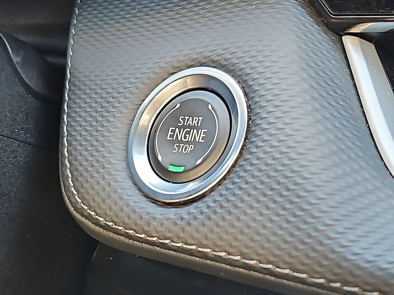 Used 2026 Chevrolet Equinox LT w/ Convenience Package II FWD image 23