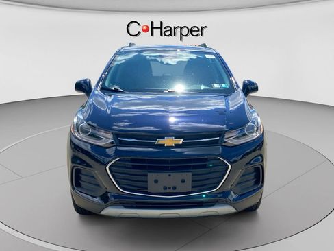 Used 2022 Chevrolet Trax LT w/ LT Convenience Package AWD/4WD image 8