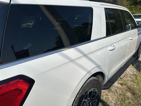 Used 2024 Ford Expedition Max XLT image 12