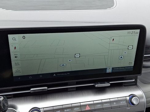 Certified 2024 Hyundai Kona Limited AWD/4WD image 17