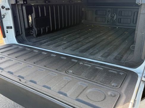 Used 2025 RAM 1500 Laramie w/ Night Edition AWD/4WD image 15
