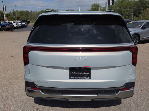 Used 2026 Kia Carnival SX image 6