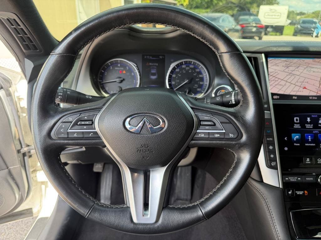 Used 2018 INFINITI Q60 2.0t w/ Sensory Package 2.0T Luxe RWD image 20