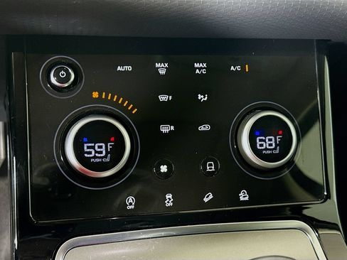 Used 2023 Land Rover Range Rover Evoque S AWD/4WD image 17